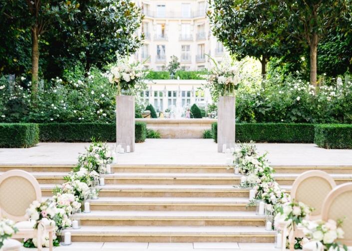 Ritz Paris garden wedding ceremony planned by Fête in France