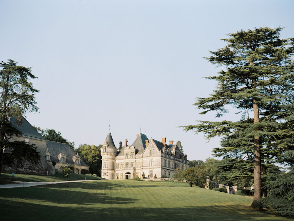 Wedding at a French château and gardens