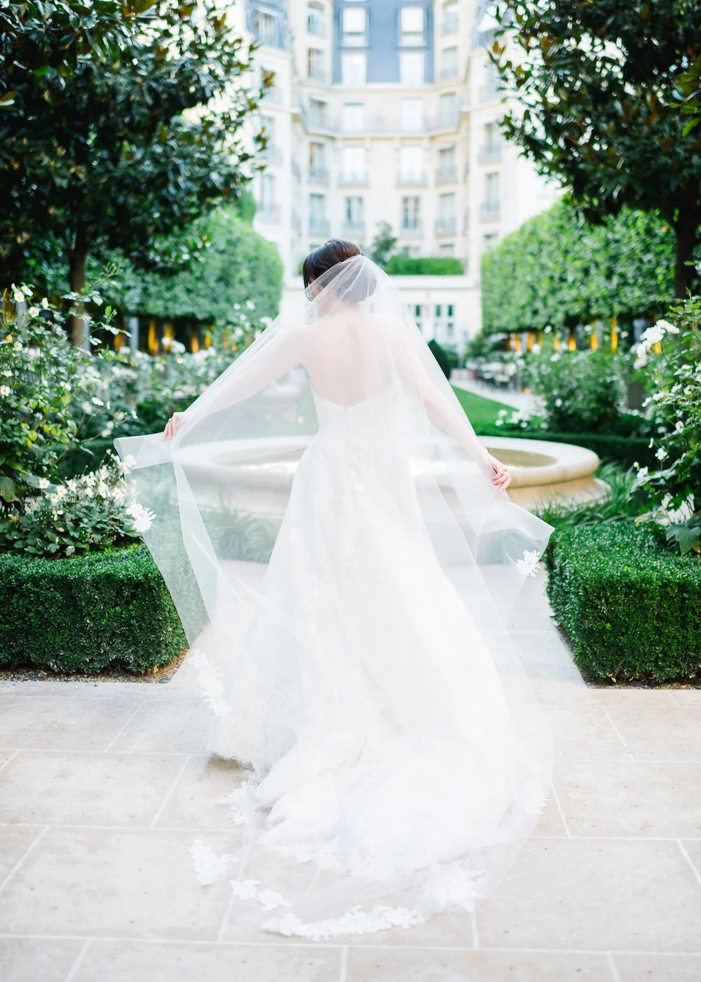 Ritz Paris wedding with a Monique Lhuillier gown