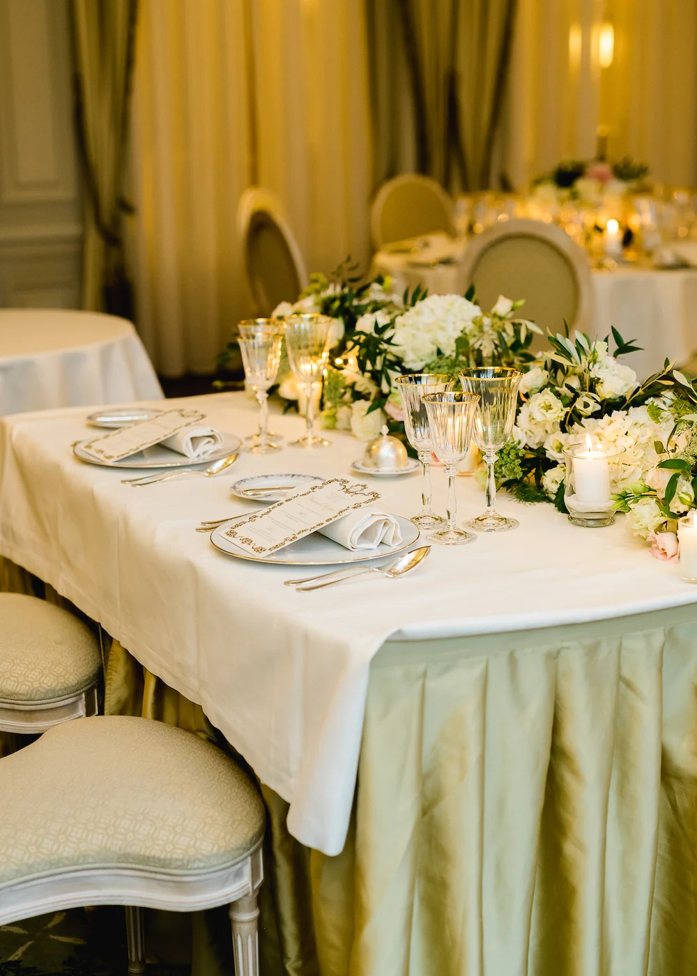 Sweetheart table at the Ritz Paris
